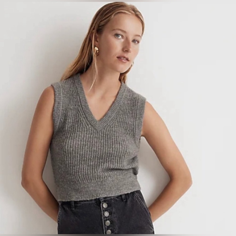 The Fineloft Shrunken Sweater Vest